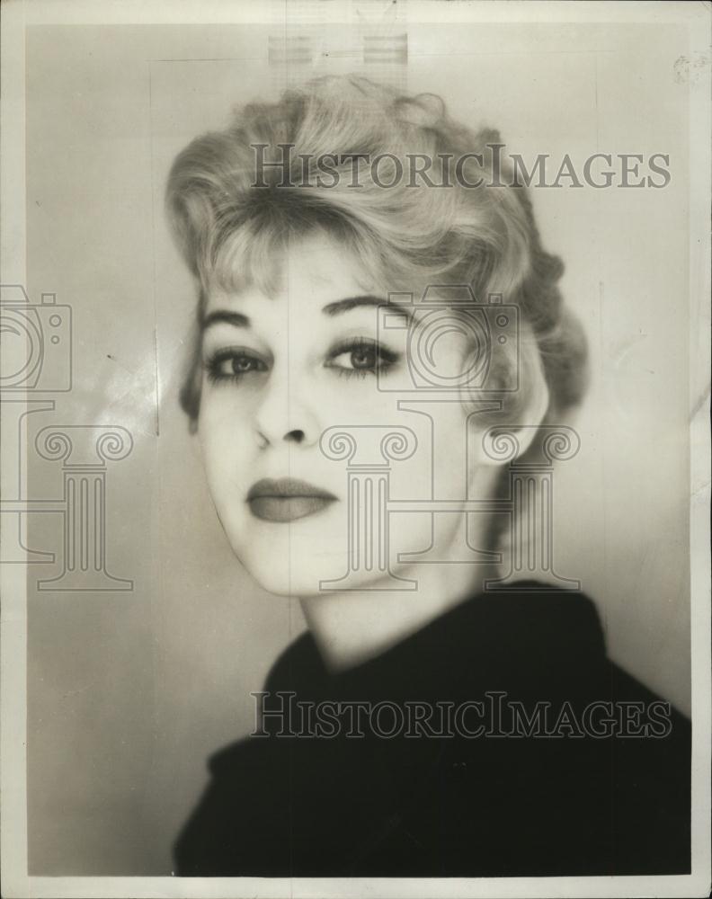 1958 Press Photo Actress Ellie Wood in &quot;Where&#39;s Charley?&quot; - RSL47093 - Historic Images