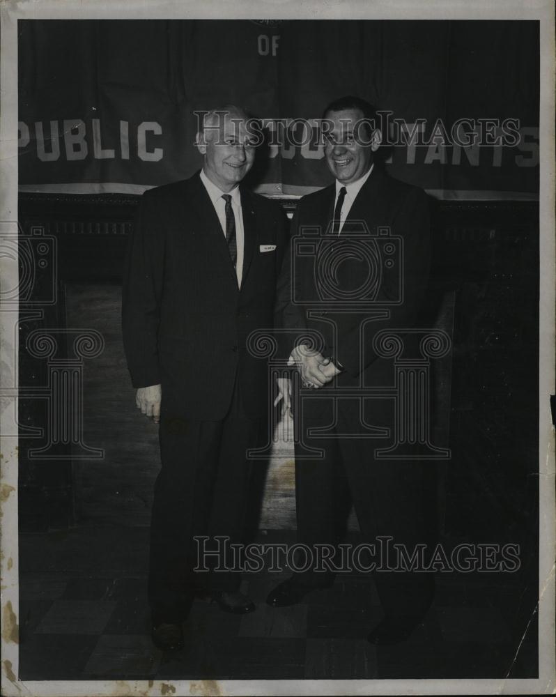 1960 Press Photo Rocco J Antonelli president Massachusetts Public Accountants - Historic Images