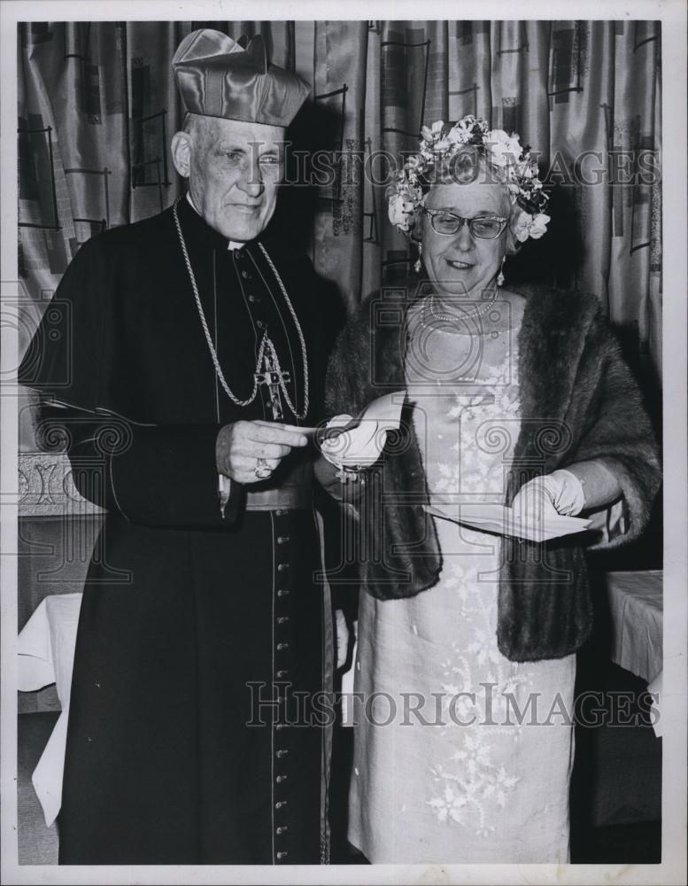 1965 Press Photo Cardinal Cushing, Mrs Dolly Mahan, Catholic Daughters - Historic Images