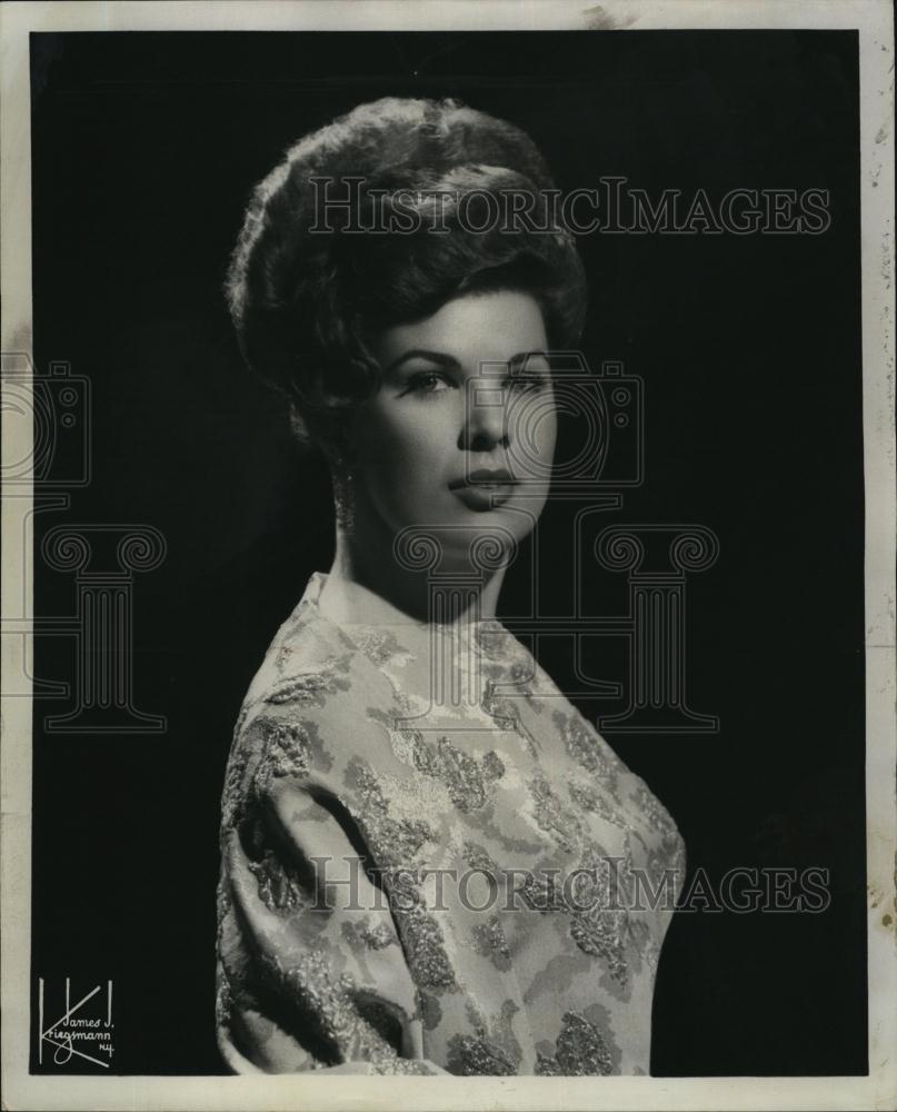 1966 Press Photo Jane Marsh, Welsh Operatic Soprano - RSL79629 - Historic Images