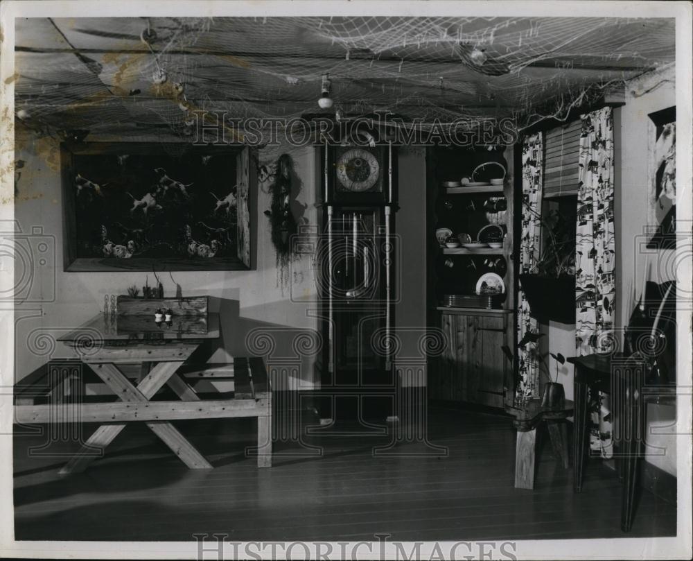 1954 Press Photo The Florida room inside the home of Leo Traylor - RSL99289 - Historic Images