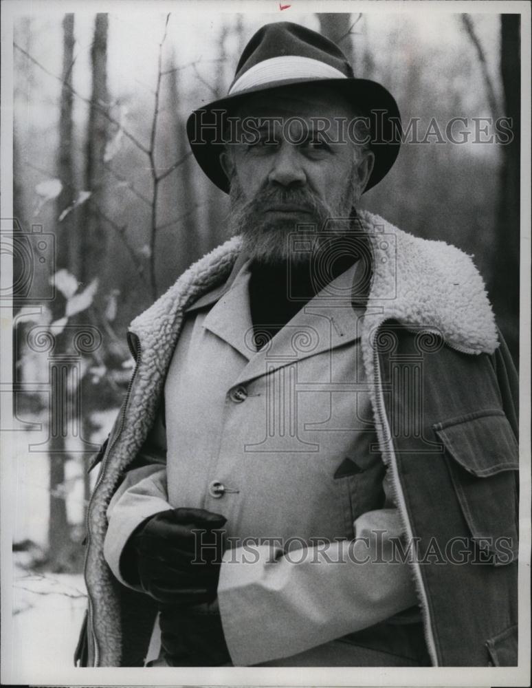 1977 Press Photo George Rose American Actor Andros Targets Television Show - Historic Images