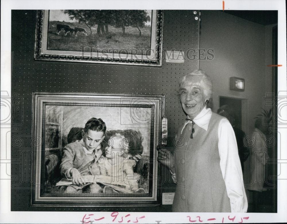 1976 Press Photo Mary Ludlum Davis With Oil Portrait &quot;Brother &amp; Sister&quot; - Historic Images