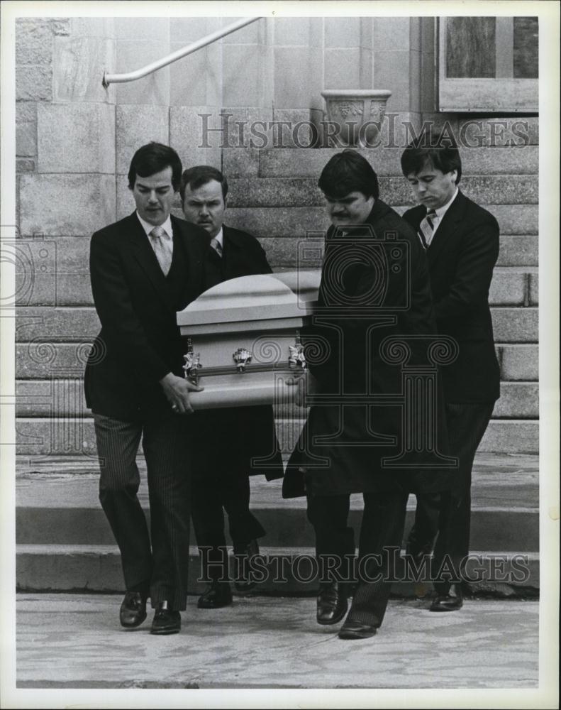 Press Photo Memorial Of Christopher Joyce Of Saxonville - RSL83023 - Historic Images