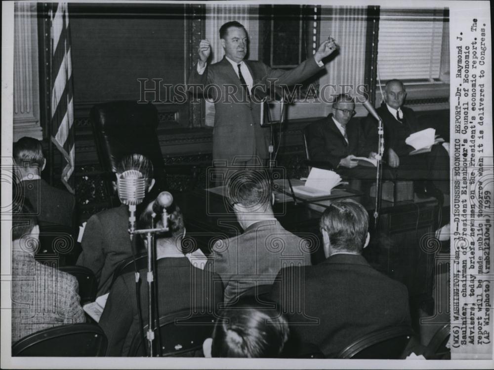 1959 Press Photo Dr Raymond J Saulnier, - RSL84939 - Historic Images