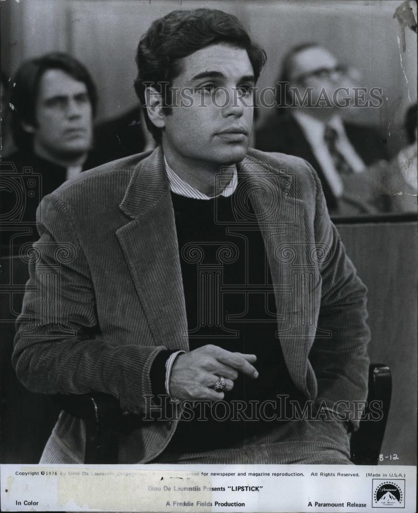 1976 Press Photo Actor Chris Sarandon for "Lipstick" - RSL77911 - Historic Images