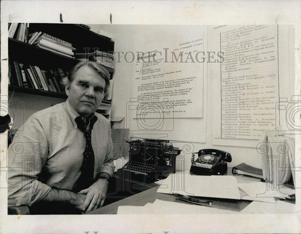 1962 Press Photo CBS news writer/ producer Andrew A Rooney - RSL69551 - Historic Images