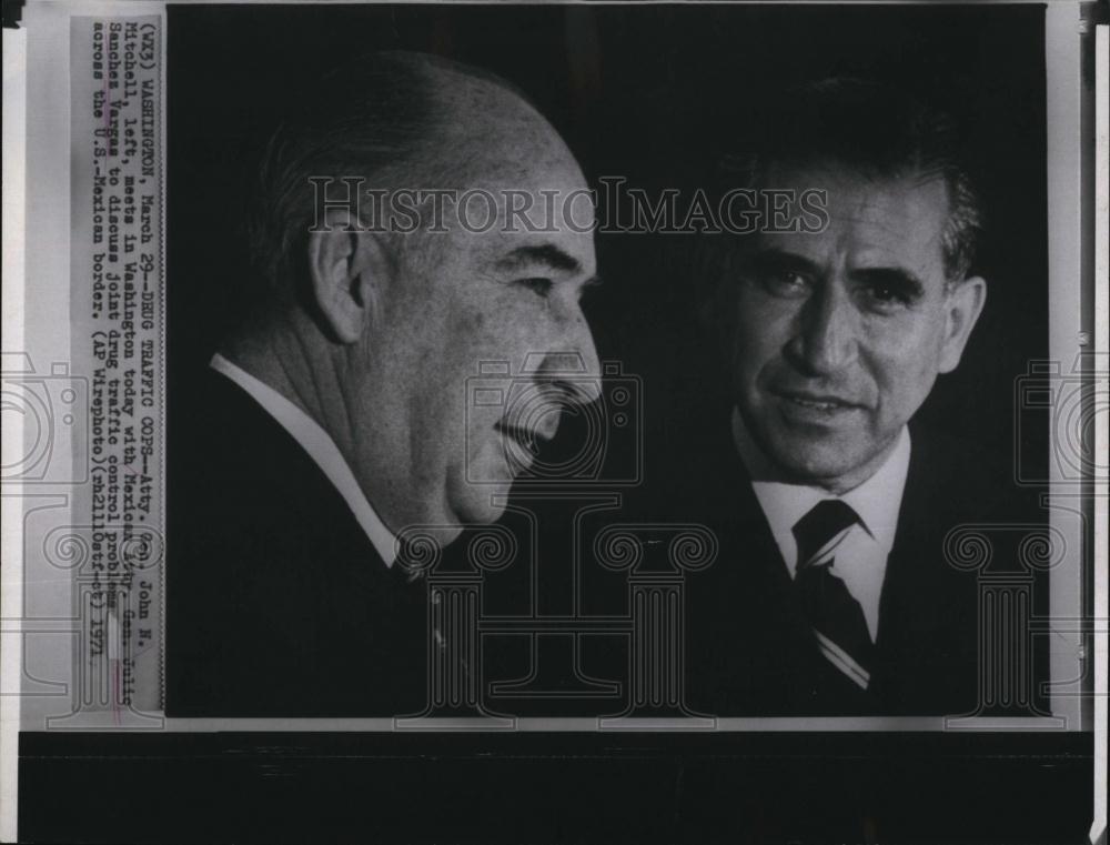 1971 Press Photo Atty Gen John N Mitchell &amp; Mexican Atty Gen J Sanches - Historic Images