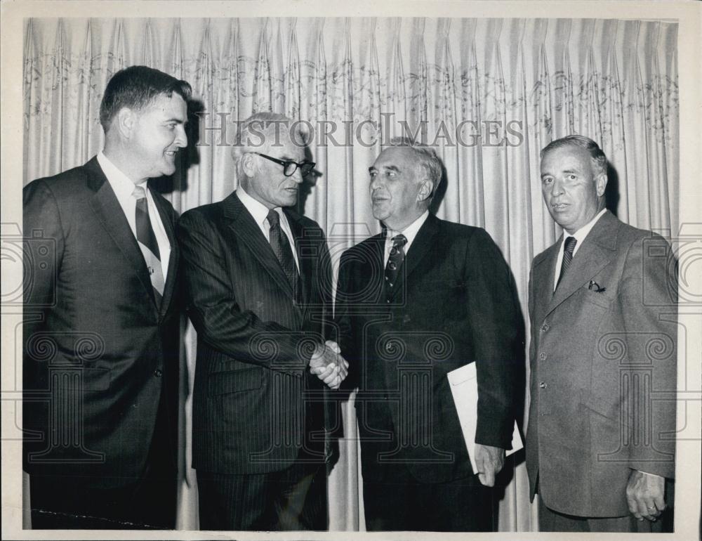 1971 Press Photo DAna Warren,Lloyd Waring,Sen Barry Goldwater, Robert Settles - Historic Images