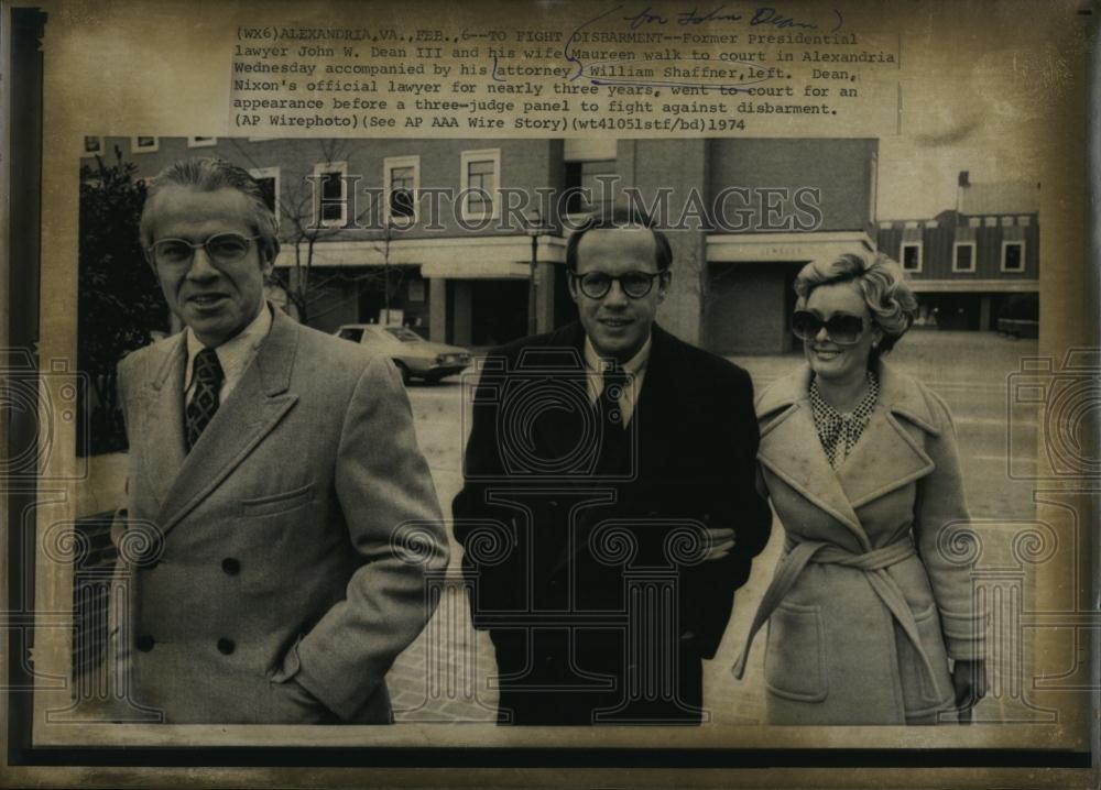 1974 Press Photo Ex Pres atty John Dean III &amp; wife Maureen &amp; atty Wm Schaffner - Historic Images