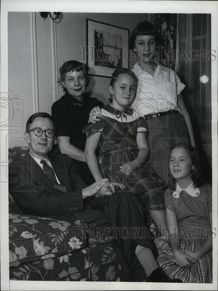 1955 Press Photo Prof and Mrs Kusch - RSL45681 - Historic Images