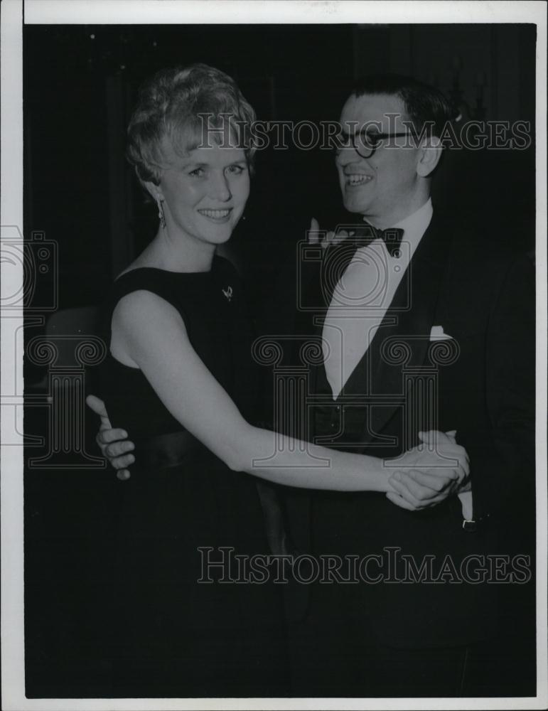 1965 Press Photo Mr and Mrs peter welch dancing at event - RSL43279 - Historic Images