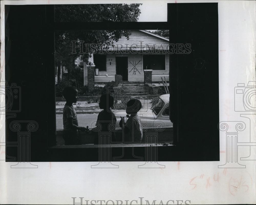 1967 Press Photo Kids in an urban renewel project in Florida - RSL95665 - Historic Images