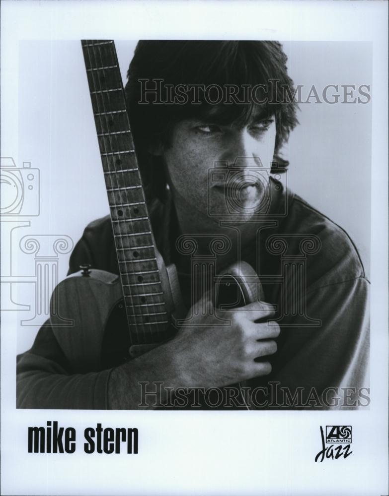 Press Photo Mike Stern Musician Atlantic Jazz Records - RSL80227 - Historic Images