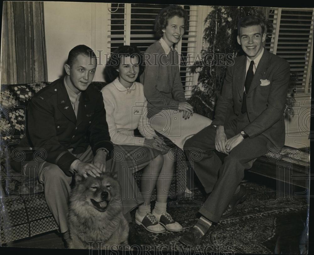 1942 Press Photo Capt Robert Miller, D Milligan, E L Miller, W Macmillan Jr - Historic Images