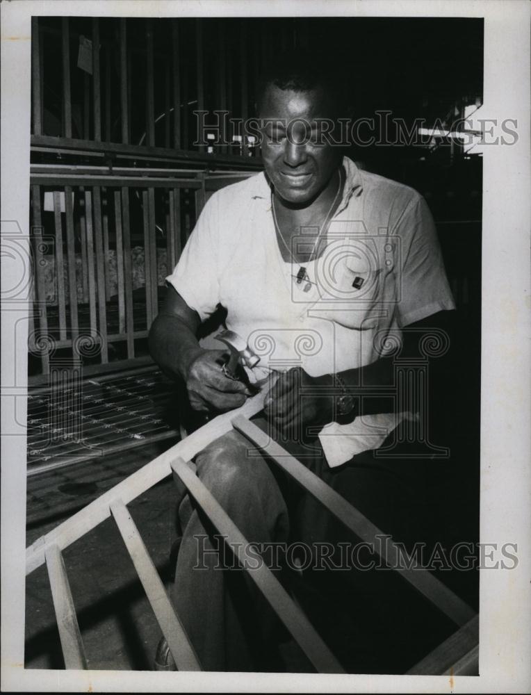 1973 Press Photo David Pough, Goodwill Industries&#39; &quot;Worker of the Month&quot; - Historic Images