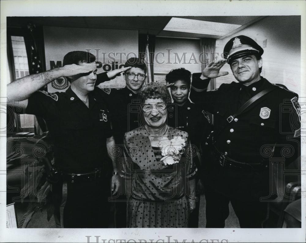 1988 Press Photo Virginia Pierce, Sgt D Thompson,Sgt D Riordan - RSL88397 - Historic Images