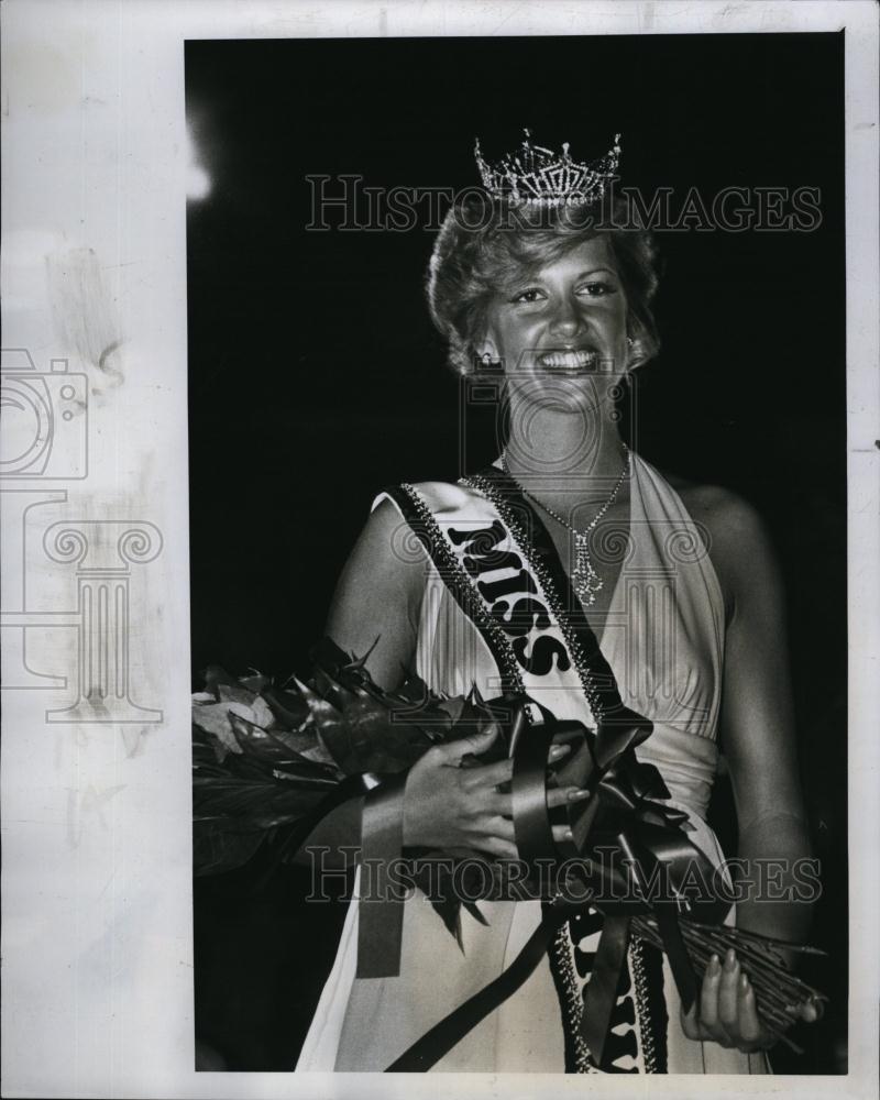 1978 Press Photo Mary Beth Reeves crowned Miss Clearwater - RSL94443 - Historic Images