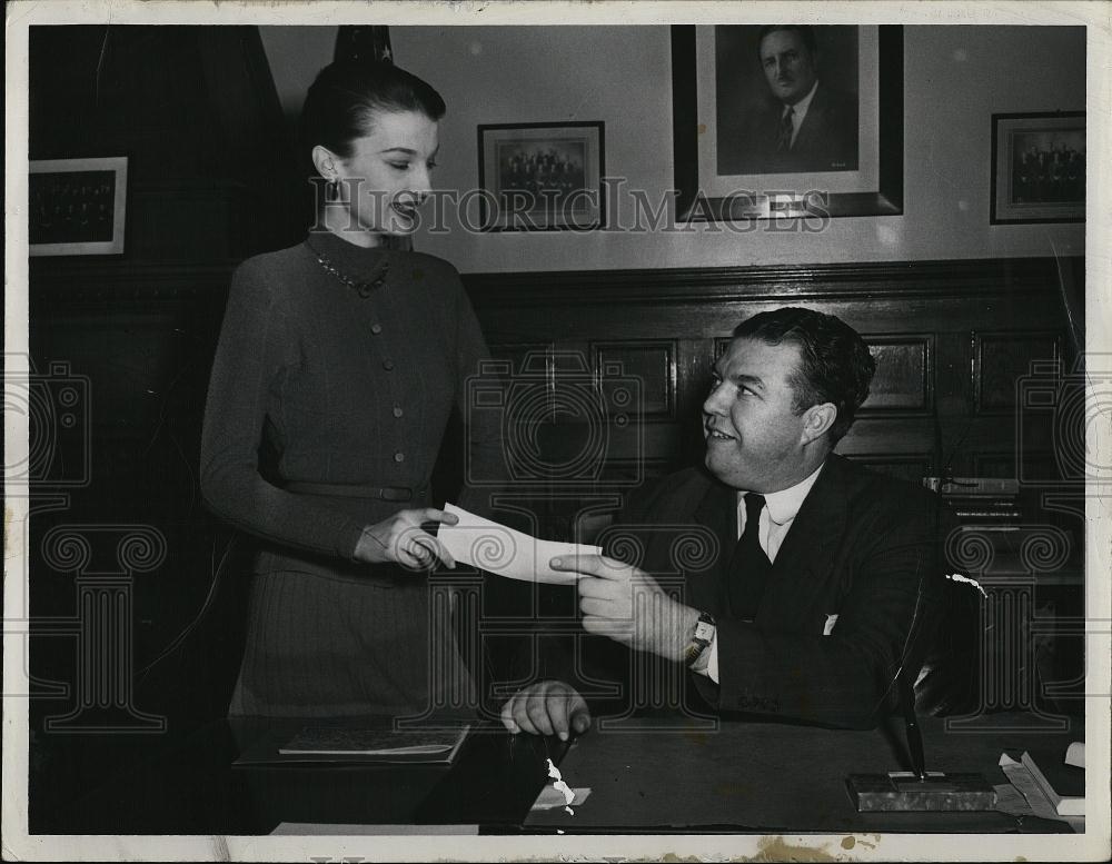 1951 Press Photo Mayor Edward A Crane presents check to Julie Dane for Child - Historic Images