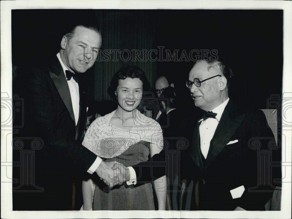 1956 Press Photo Japanese Minister Mamoru Shigemitsu &amp; US Amb Henry Cabot Lodge - Historic Images