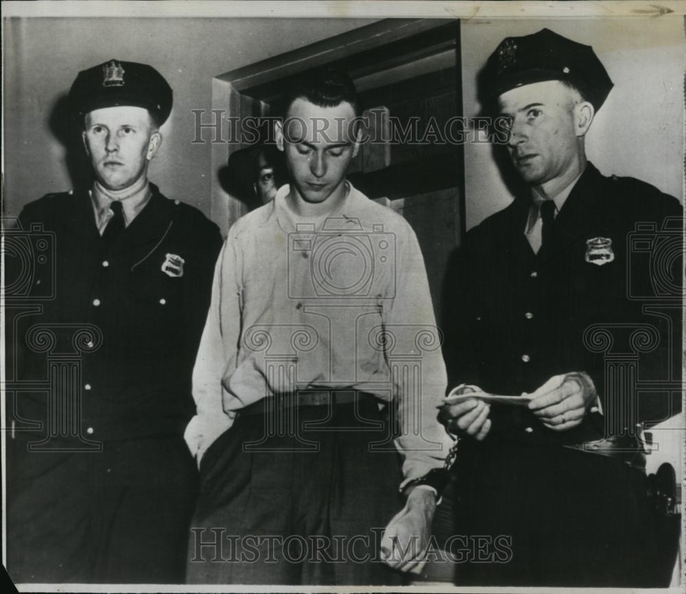 1953 Press Photo Fred West in custody for murder in Chatham NJ - RSL06805 - Historic Images