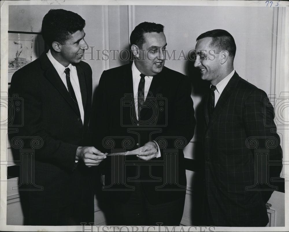 1962 Press Photo Cosmo Capobianco &amp; Richard Mangah 52 Reunion Committee - Historic Images
