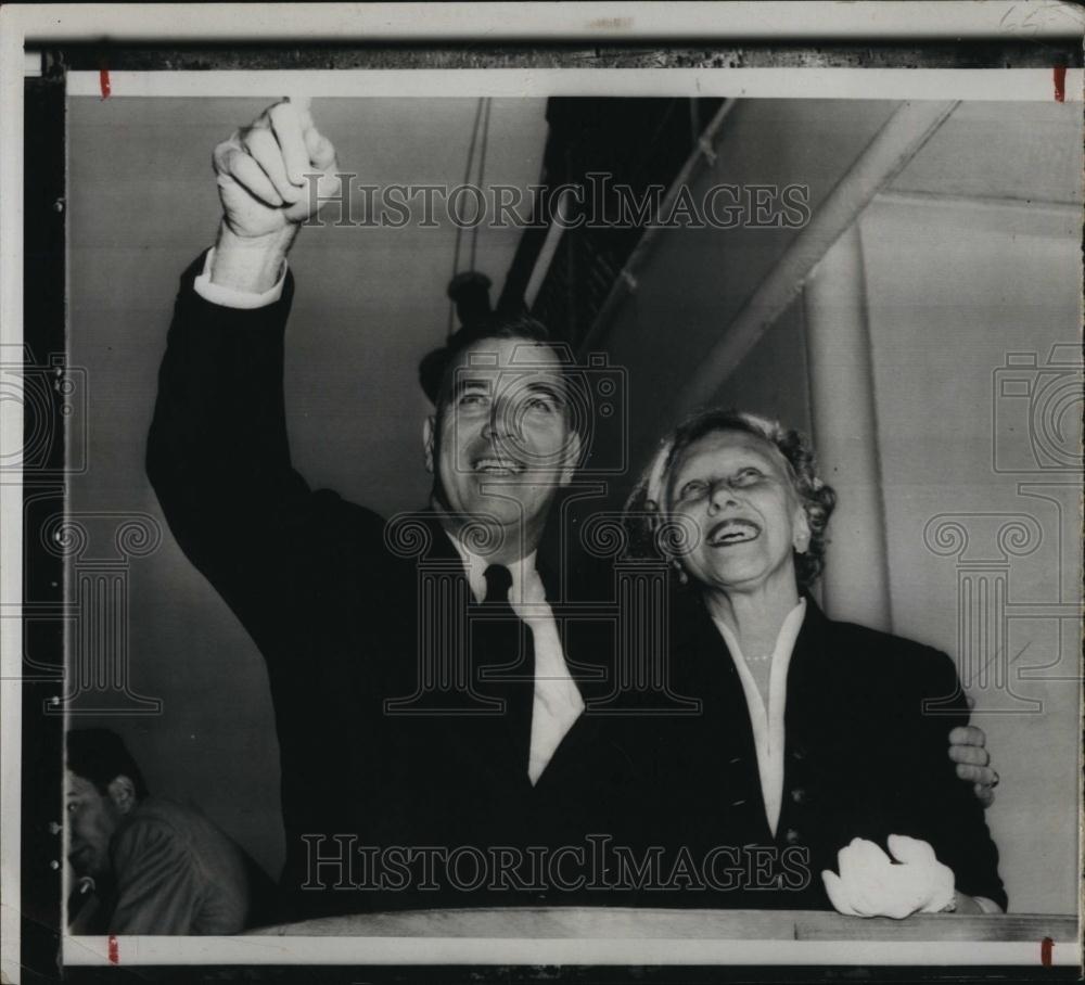 1953 Press Photo Happy Van Fleet General Eighth Army Commander - RSL96563 - Historic Images