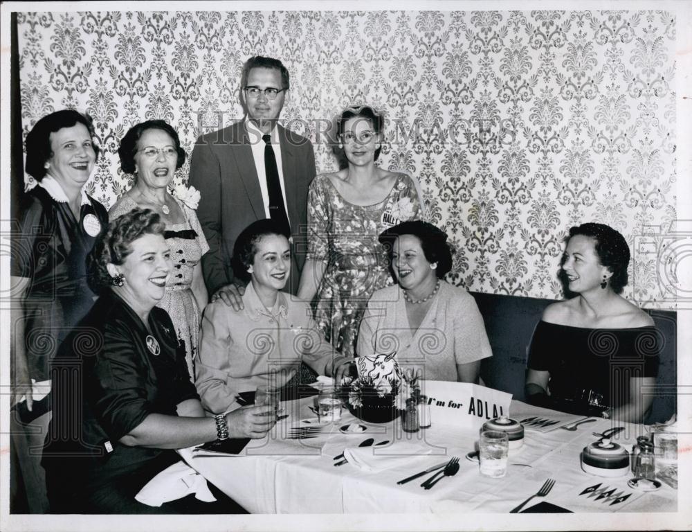 1956 Press Photo A group of ladies and one man - RSL67349 - Historic Images