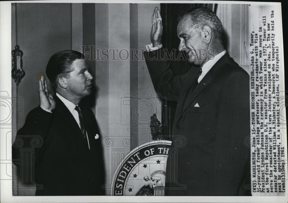 1961 Press Photo Vice President Lyndon Johnson, Senator John Tower Swearing In - Historic Images