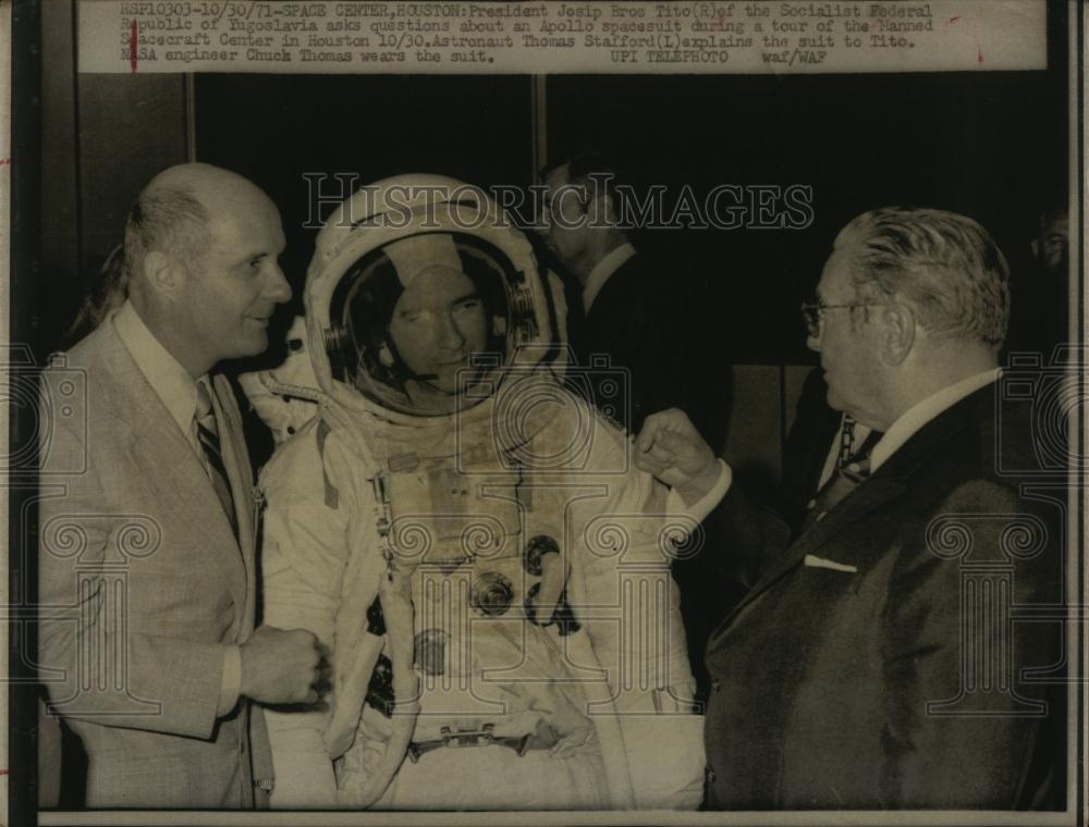 1971 Press Photo President Josip Broz Tito Yugoslavia Astronaut Thomas Stafford - Historic Images