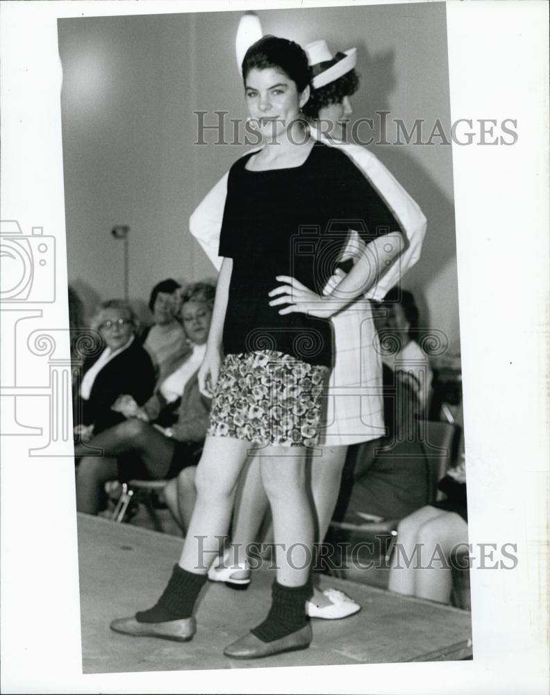 1992 Press Photo Nataly Scott, Melanie White, Models, Spring Fashion Show - Historic Images