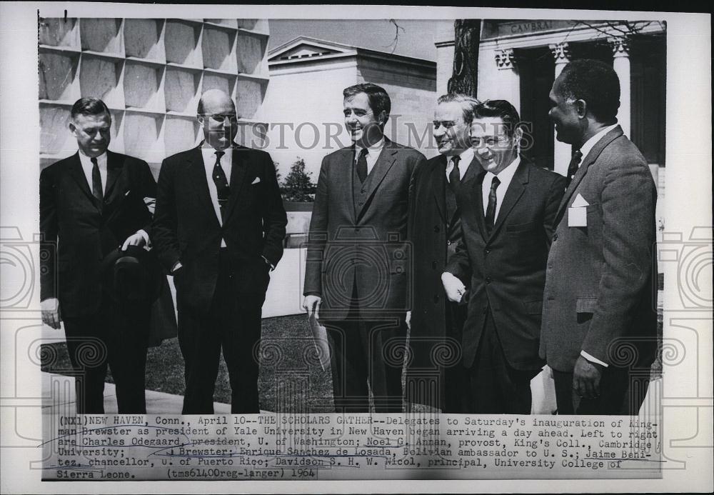 1964 Press Photo Kingman Brewster inaugurated president of Yale University - Historic Images