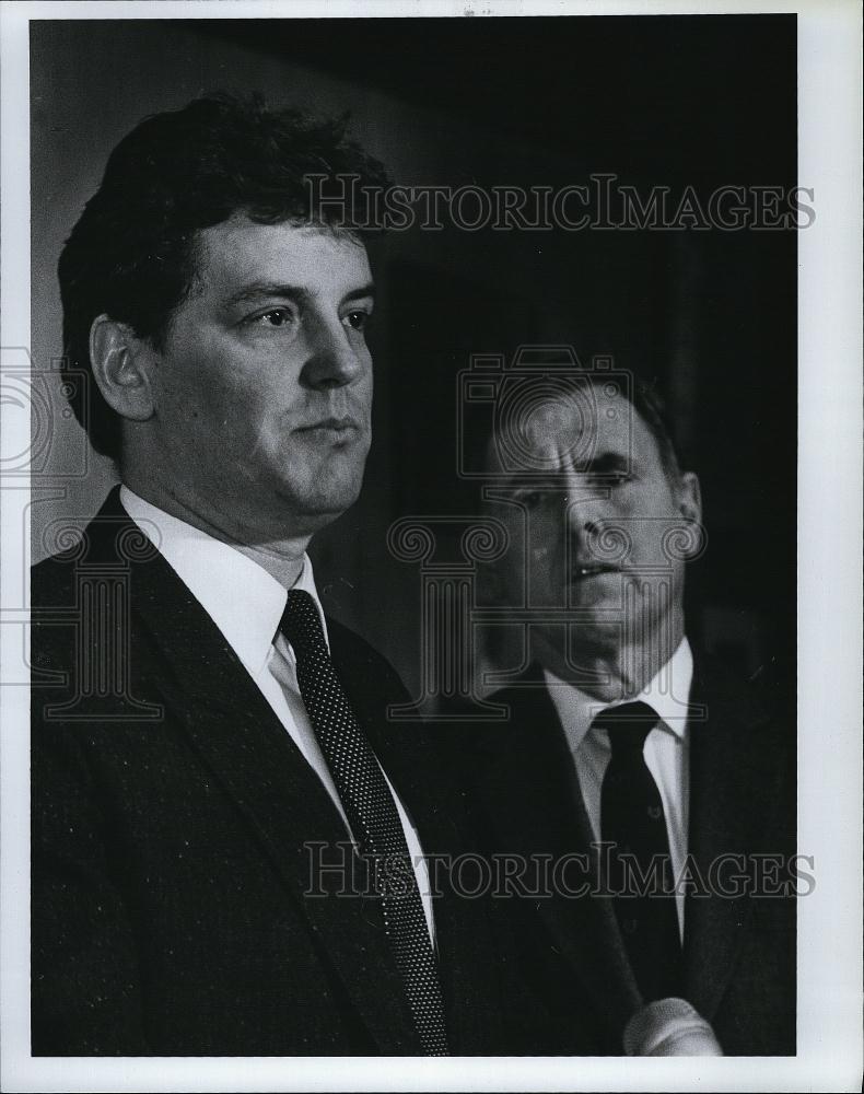 1988 Press Photo Alan Perry, British Regional Drug &amp; AIDS Coordinator - Historic Images