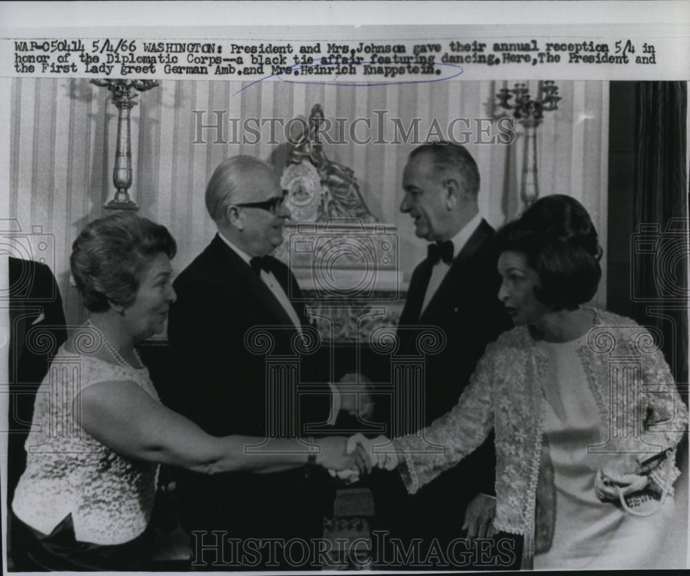 1966 Press Photo Pres and Mrs Johnson, German Ambassador and Mrs Knappstein - Historic Images