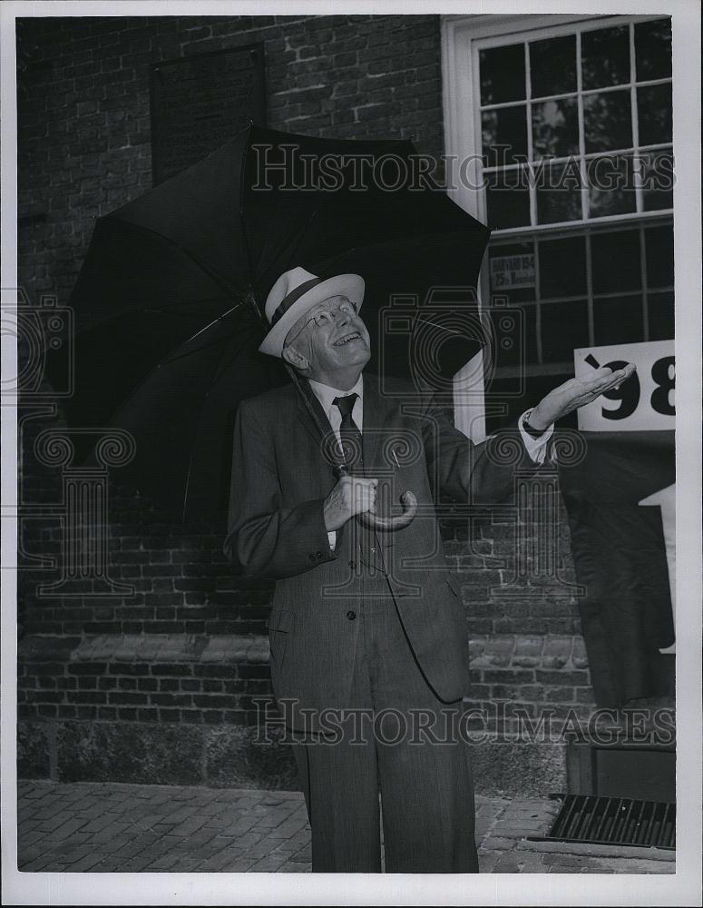 1966 Press Photo Prof A Safford Torrey Of University Of Harvard - RSL82213 - Historic Images