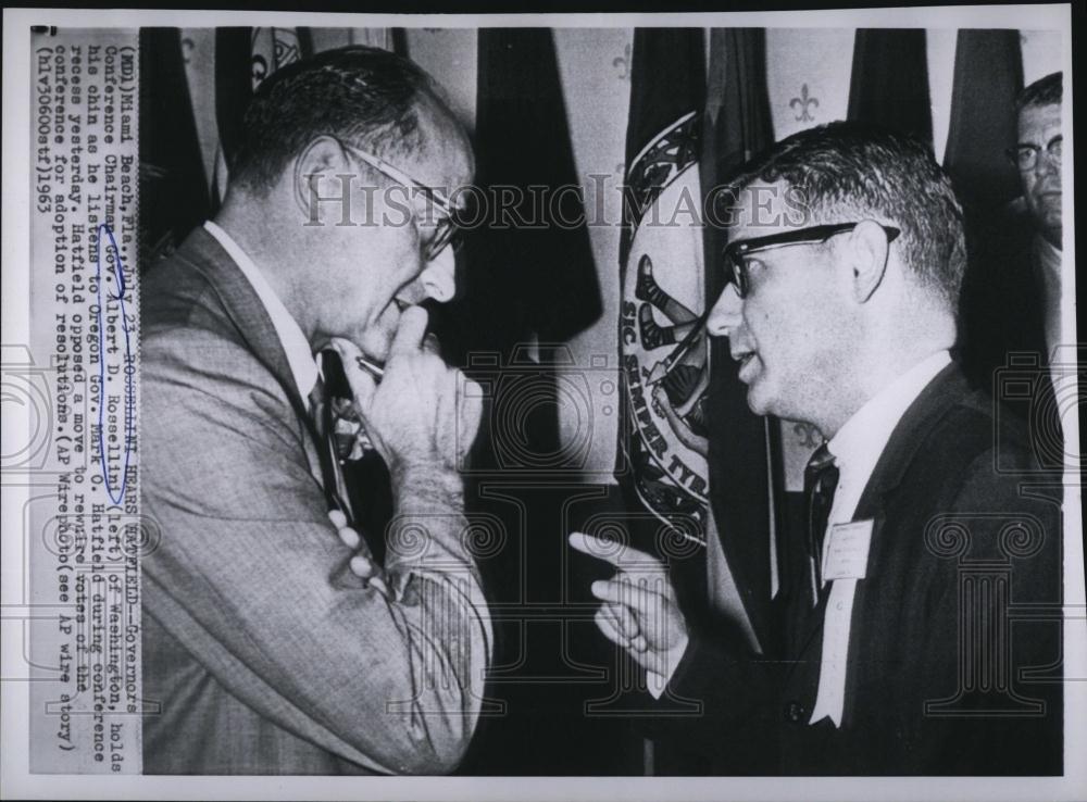 1963 Press Photo Albert Rossellini and Mark Hatfield at Governors Conference - Historic Images