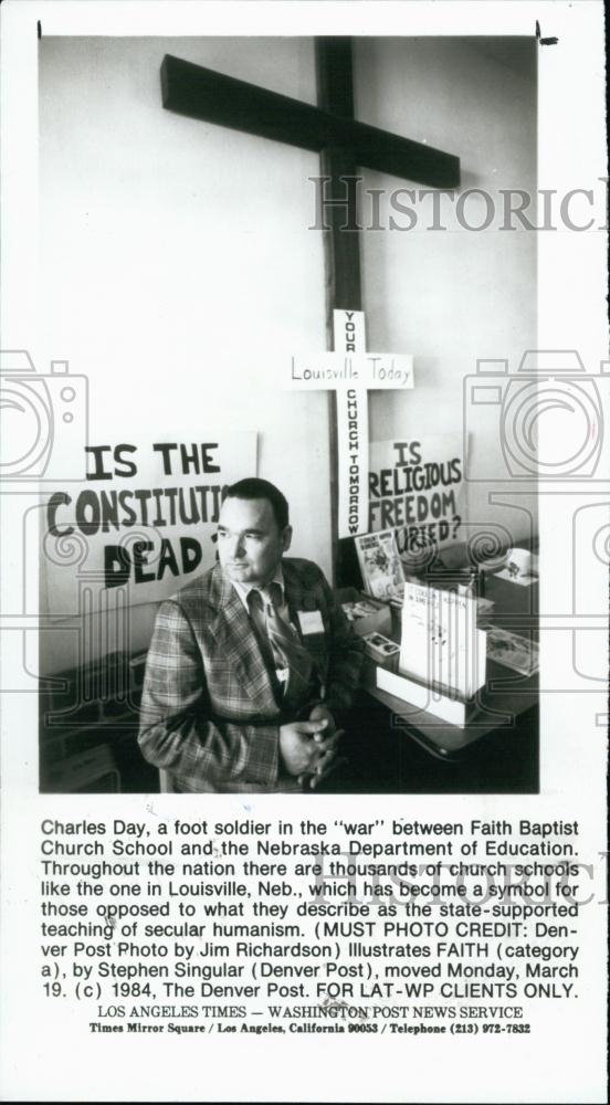 1984 Press Photo Charles Day, a foot soldier in war bet Faith Baptist Church - Historic Images