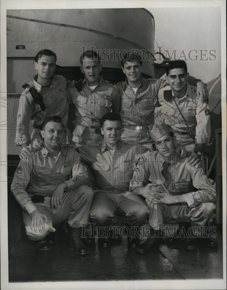1953 Press Photo Massachusetts soldiers military transport Korean War MacBrien - Historic Images