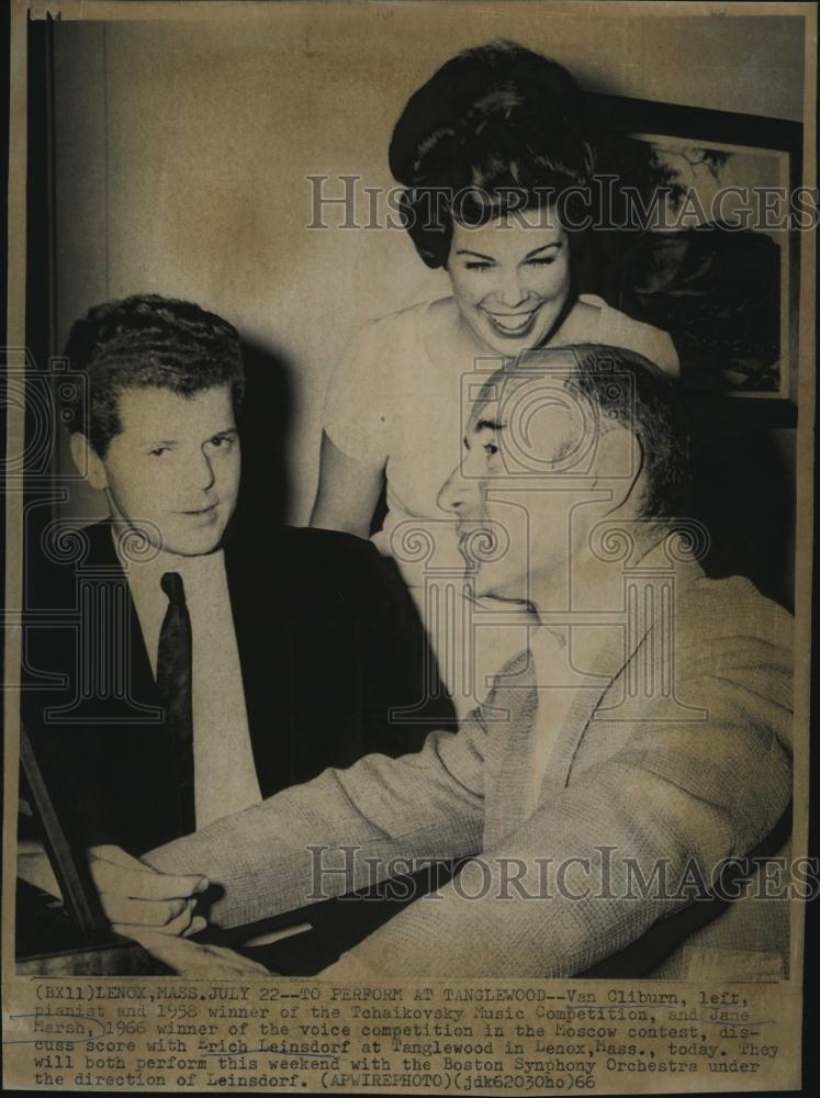 1966 Press Photo Van Cliburn, Pianist, Jane Marsh, Erich Leinsdorf - RSL79627 - Historic Images