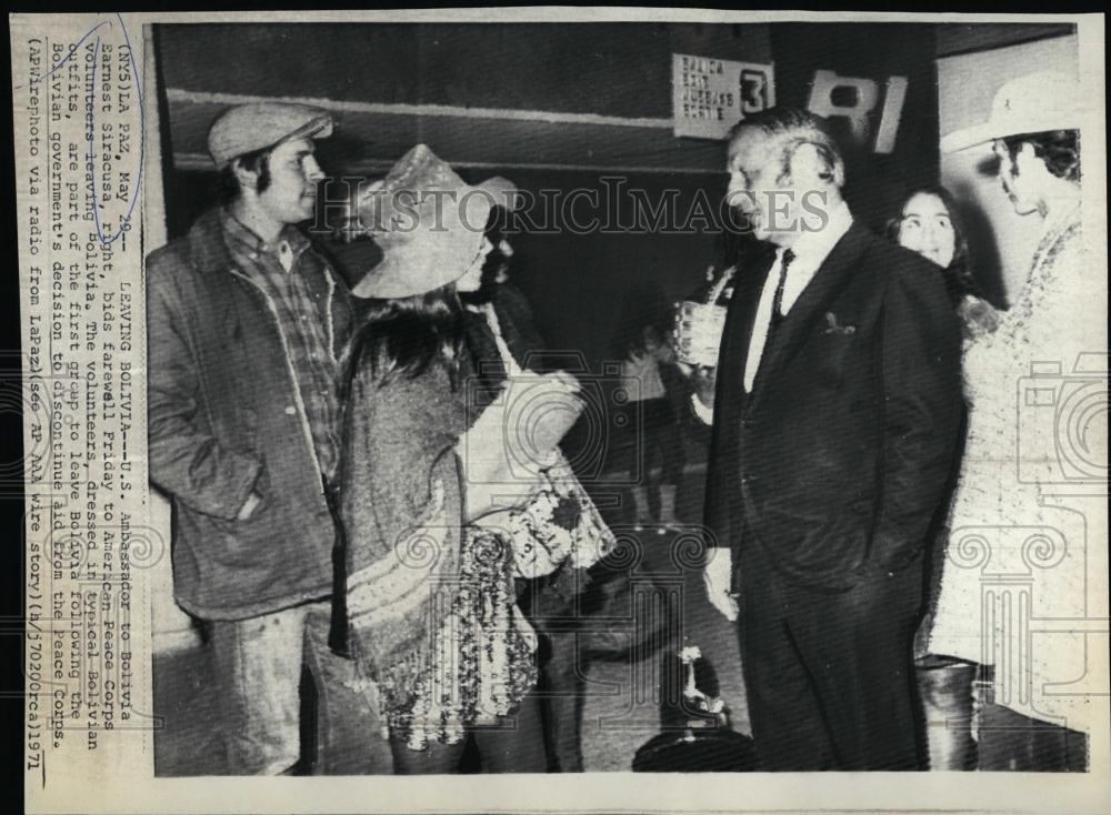 1971 Press Photo US Ambassador to Bolivia Earnest Siracusa American Peace Corps - Historic Images