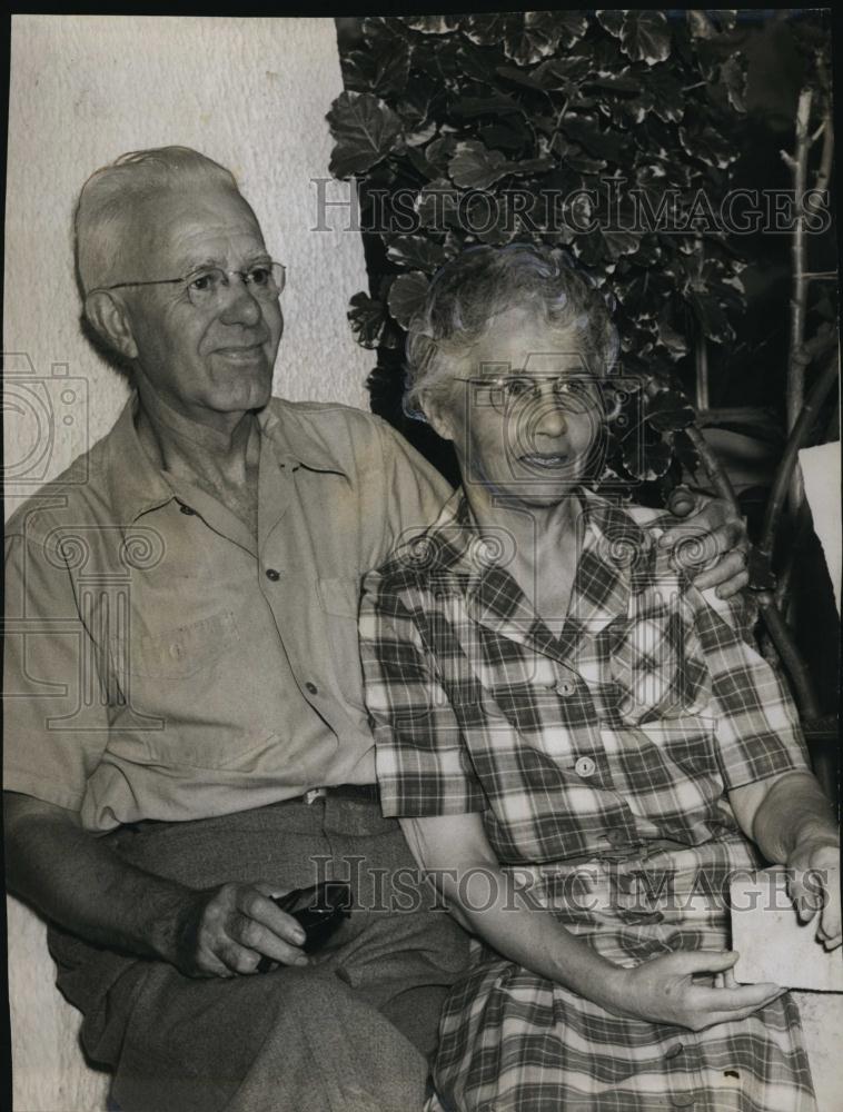 1946 Press Photo Mr Mrs M Ziegler - RSL91109 - Historic Images