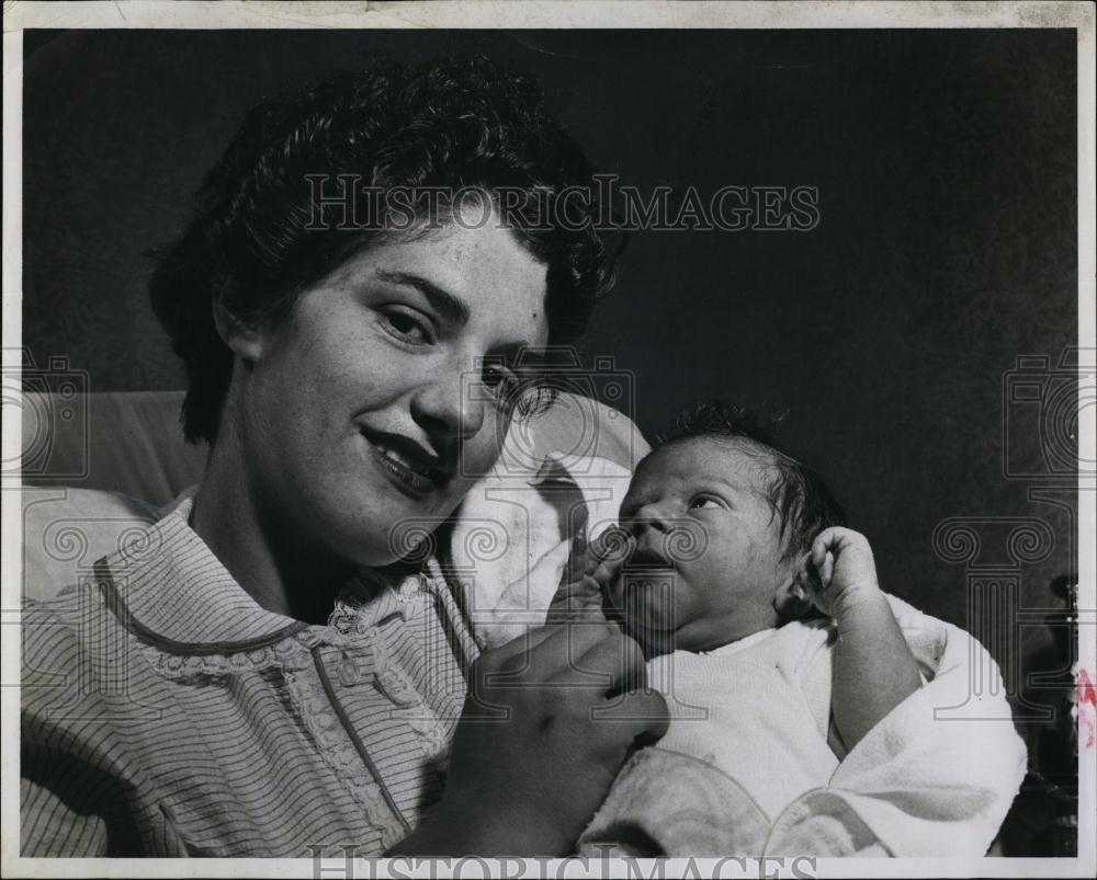 1956 Press Photo John Herbert Travis & Mom 1st Baby Born at t Anthony's Hospital - Historic Images