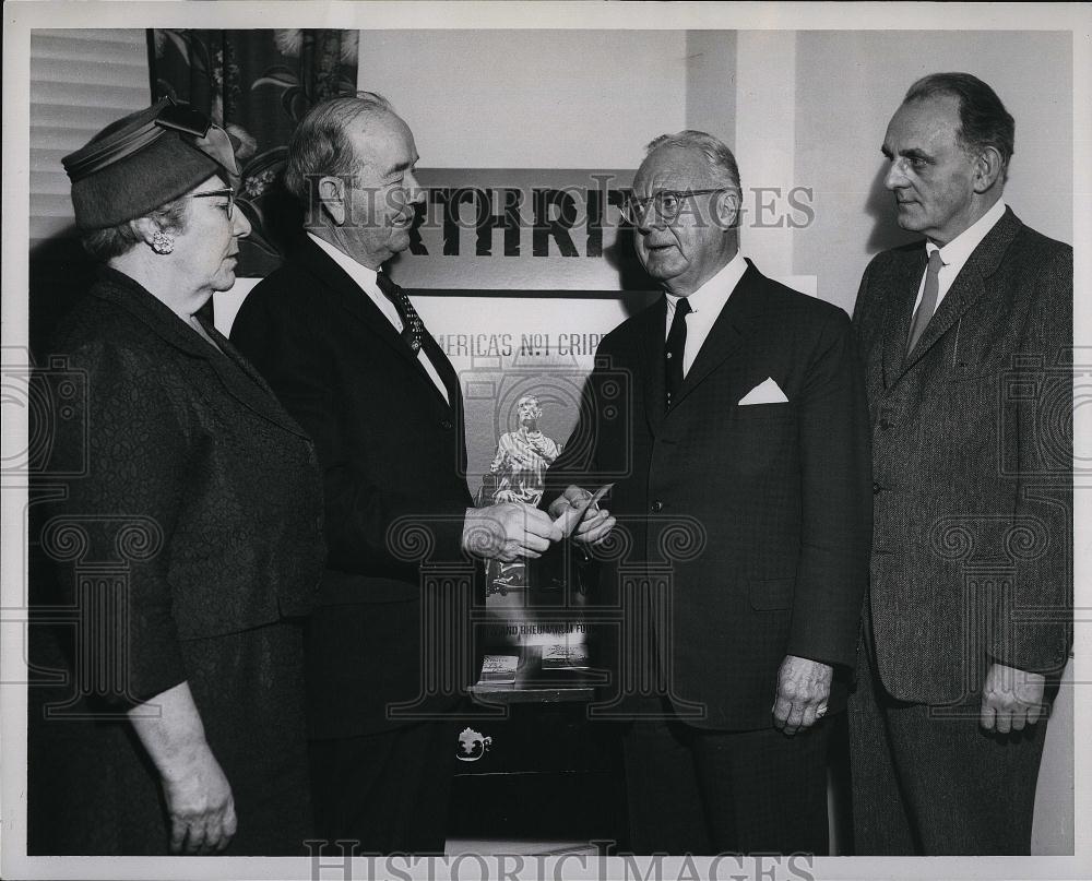 1962 Press Photo Arthritis Foundations Alice Marshall, John Johnson, Hans Waine - Historic Images