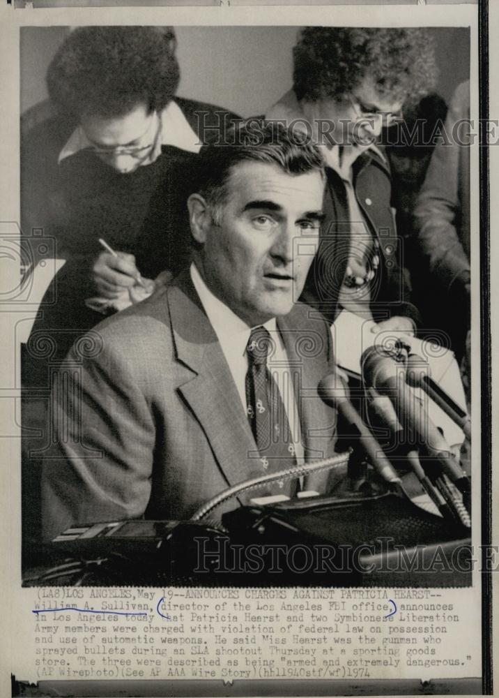 1974 Press Photo Director of Los Angeles FBI office William A Sullivan - Historic Images