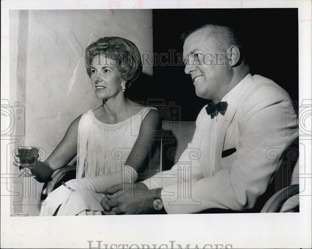 1965 Press Photo Mr and Mrs Richard Mikesell at President&#39;s Ball - RSL69911 - Historic Images