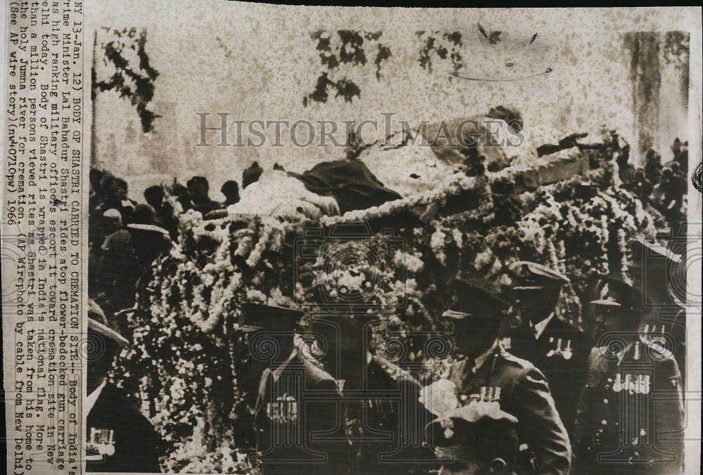 1966 Press Photo Funeral of Indian Prime Minister Lal Bahadur Shastri - Historic Images