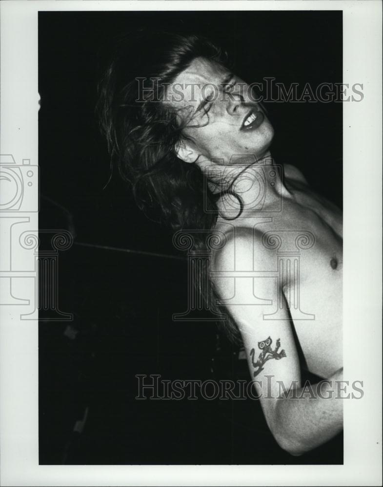 1990 Press Photo Lead Singer Slaughter Shack Rock Band Colin Burns Performing - Historic Images