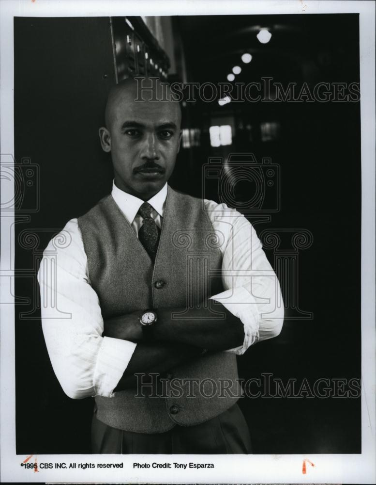 1995 Press Photo Montel Williams in &quot;Matt Waters&quot; - RSL91205 - Historic Images