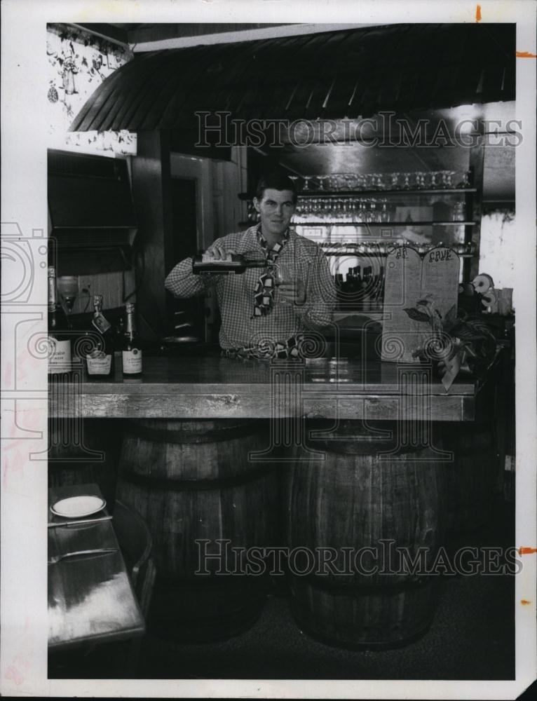 1972 Press Photo La Cave Frech Restaurant Pinellas County Florida - RSL92747 - Historic Images