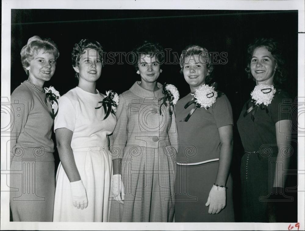 1961 Press Photo Dunedin High Falcon Sweetheart Court Carmen Littlejohn, Dee - Historic Images